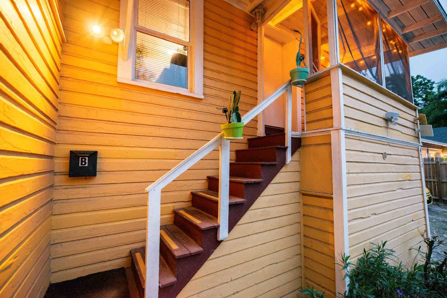 Upstairs Highland — photo 4